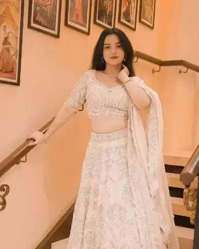 Call Girls Anand Lok